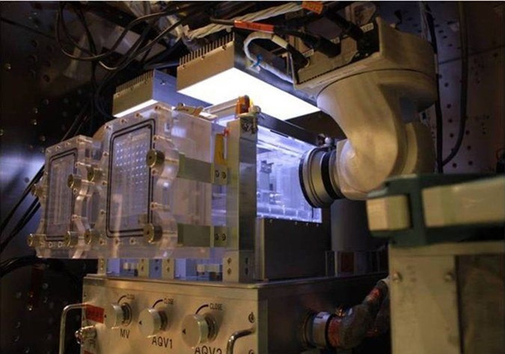 Thiết bị môi trường sống dưới nước (AQH) tại một cơ sở của Cơ quan Vũ trụ Nhật Bản cho phép nghiên cứu cá trên ISS - Ảnh: NASA
