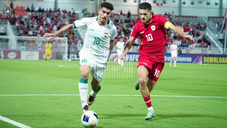 Ngôi sao được kỳ vọng Justin Hubner (phải) mắc sai lầm dẫn đến thất bại của U23 Indonesia - Ảnh:PSSI