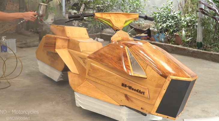 9X Bắc Ninh chế 'mô tô bay' bằng gỗ: Như bước ra từ phim viễn tưởng- Ảnh 8.