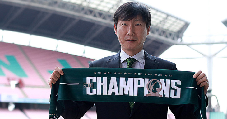 HLV Kim Sang Sik sẽ lần đầu cầm một đội tuyển quốc gia - Ảnh: JEONBUK