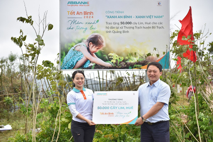 ABBANK gây quỹ 50.000 cây gỗ lớn cho các gia đình khó khăn tỉnh Quảng Bình- Ảnh 2.