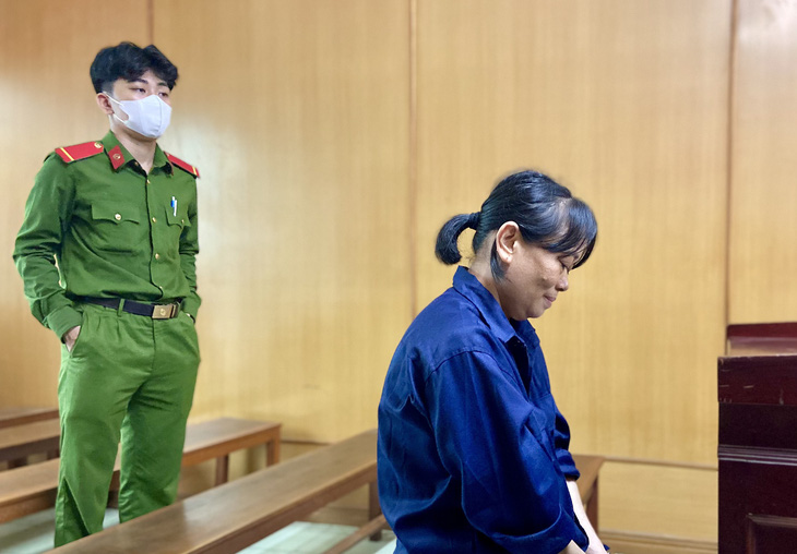 Bà Nguyễn Thị Nhung tại phiên tòa ngày 3-5 - Ảnh: KHẮC HIẾU