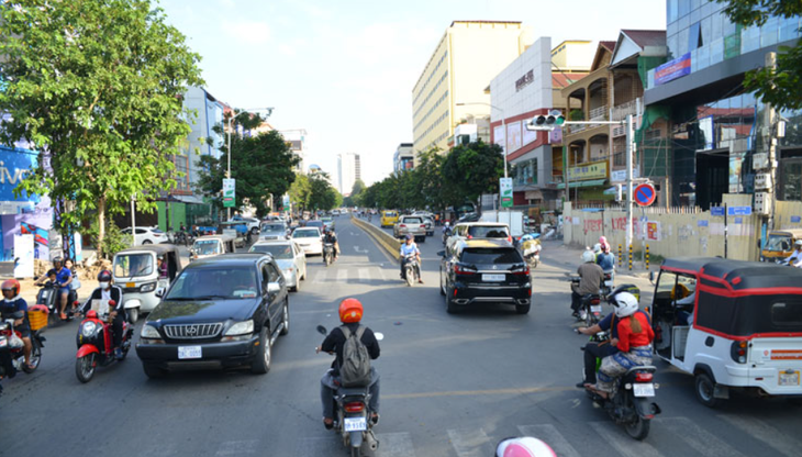 Đại lộ Mao Trạch Đông ở thủ đô Phnom Penh, Campuchia - Ảnh: KHMER TIMES