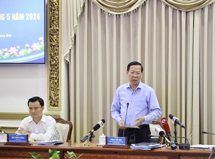 Chủ tịch UBND TP.HCM Phan Văn Mãi chủ trì phiên họp - Ảnh: TTBC 