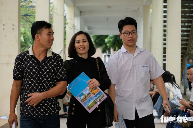 Thí sinh tham dự kỳ thi đánh giá năng lực năm 2024 của Đại học Quốc gia Hà Nội - Ảnh: NGUYÊN BẢO