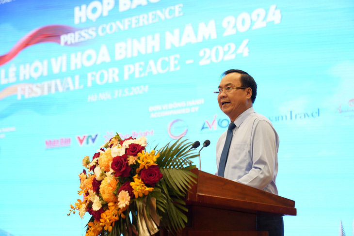 Ông Võ Văn Hưng - chủ tịch UBND tỉnh Quảng Trị - phát biểu tại chương trình - Ảnh: T.ĐIỂU