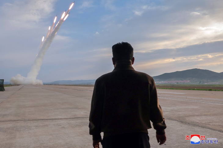 Ông Kim Jong Un khẳng định Triều Tiên sẵn sàng triển khai một cuộc tấn công phủ đầu nếu cần thiết - Ảnh: KCNA