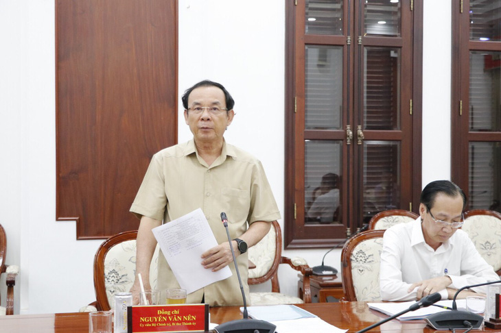 Bí thư Thành ủy Nguyễn Văn Nên chủ trì một cuộc họp định kỳ của thường trực Ban chỉ đạo phòng, chống tham nhũng, tiêu cực TP.HCM hồi năm 2023 - Ảnh: T.T.