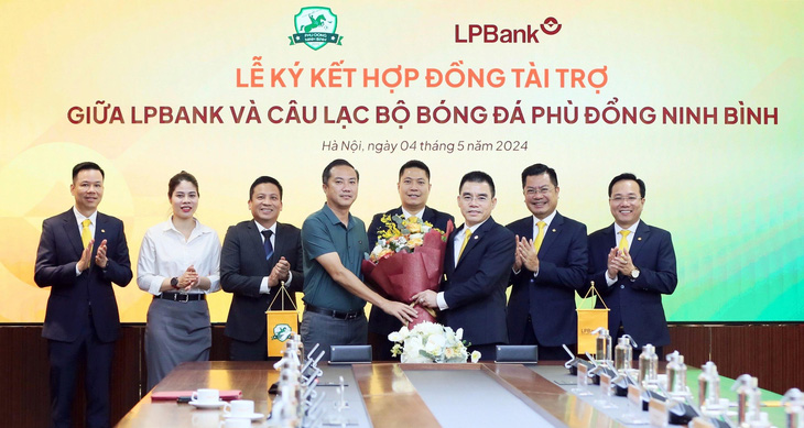 Với việc đồng hành cùng CLB Phù Đổng Ninh Bình, LPBank tiếp tục khẳng định hoạt động tài trợ cho thể thao chuyên nghiệp luôn được duy trì, đúng với phương châm 
