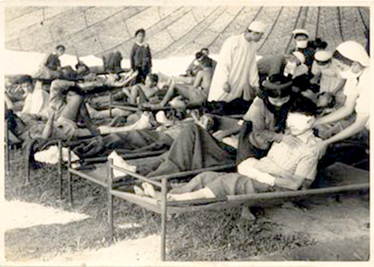 Quân y tận tâm cứu chữa và chăm sóc thương binh ở mặt trận Điện Biên Phủ - Ảnh tư liệu