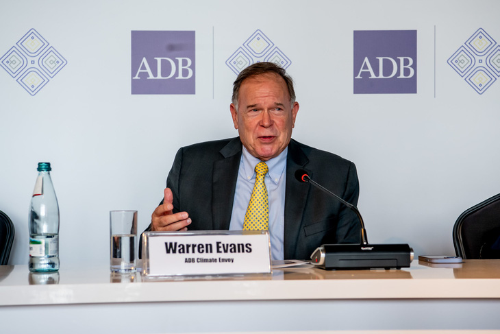 Ông Warren Evans, cố vấn cấp cao đặc biệt của ADB về biến đổi khí hậu - Ảnh: ADB