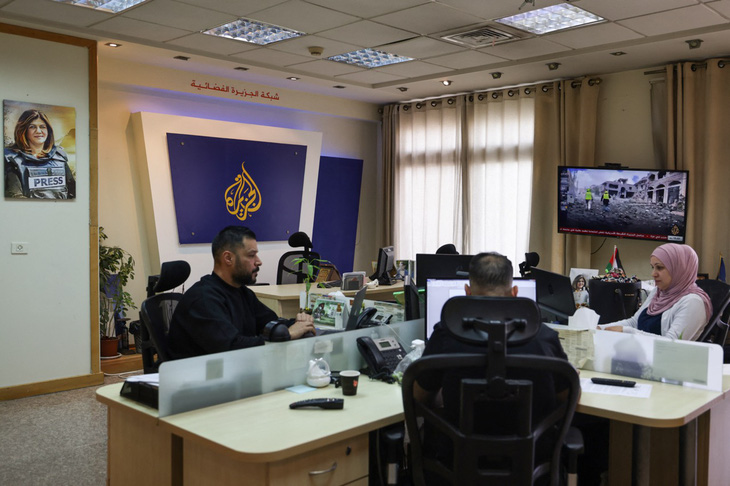 Văn phòng Đài Al Jazeera ở Bờ Tây - Ảnh: AFP