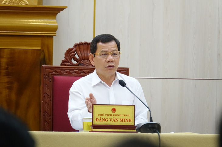 Ông Đặng Văn Minh bị bãi nhiệm chức vụ chủ tịch UBND tỉnh Quảng Ngãi - Ảnh: TRẦN MAI