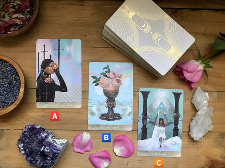 Tarot: Nhan sắc và cuộc sống của bạn ở tuổi trung niên sẽ thế nào?- Ảnh 1.