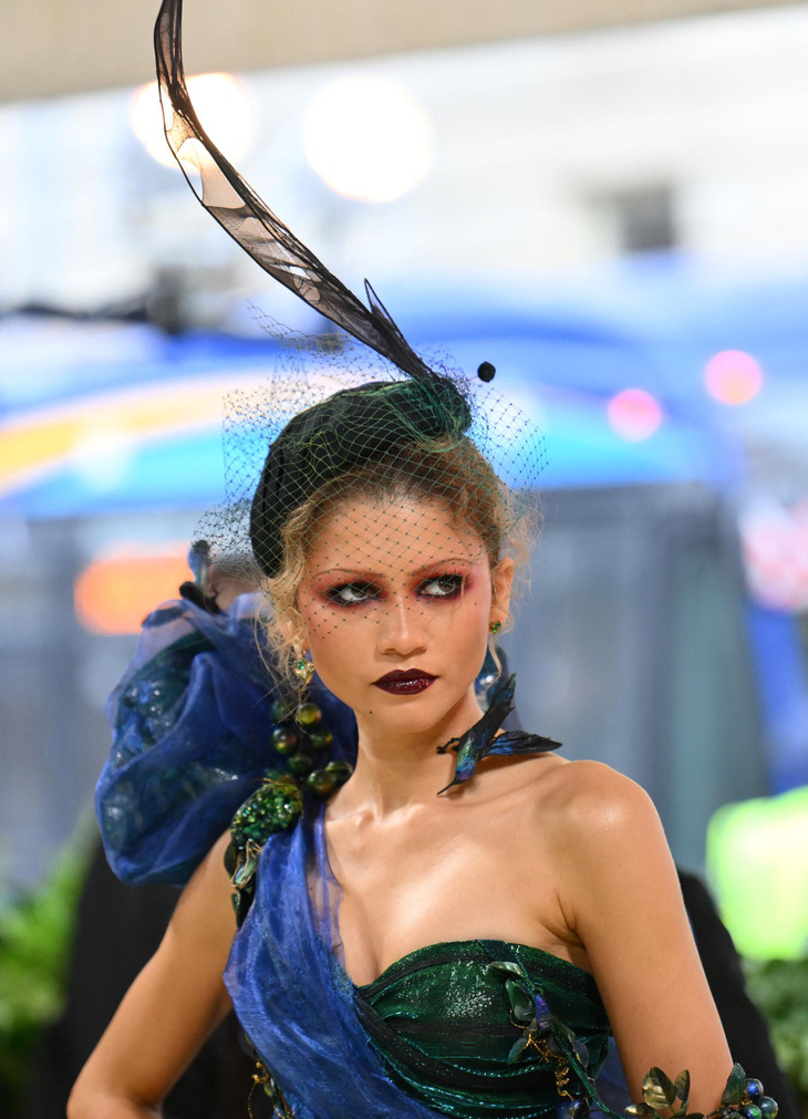 The biggest fashion party on the planet Met Gala 2024: Jennifer Lopez, Ariana Grande in the fairy garden - Photo 7.