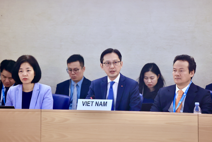 Thứ trưởng Bộ Ngoại giao Đỗ Hùng Việt trình bày báo cáo quốc gia Việt Nam tại Hội đồng Nhân quyền Liên Hiệp Quốc ngày 7-5 - Ảnh: TTXVN