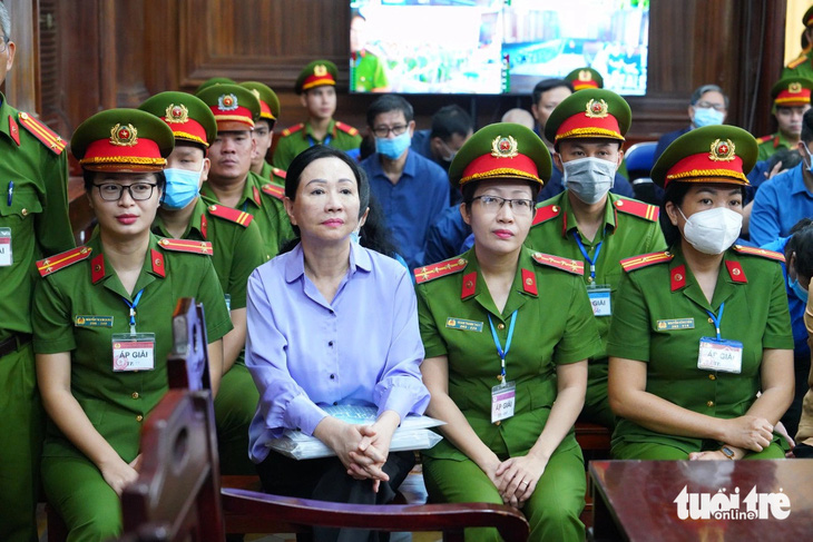 Bà Trương Mỹ Lan tại phiên tòa sơ thẩm - Ảnh: HỮU HẠNH