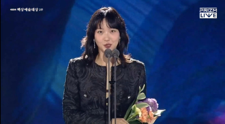 Kim Go Eun xuất sắc giành Ảnh hậu cho vai diễn trong Exhuma - Ảnh: chụp màn hình
