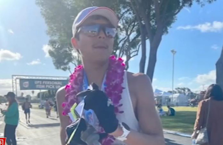 Esteban Prado bị tước chức vô địch marathon vì nhận cốc nước từ tay cha mình - Ảnh: Susana Prado