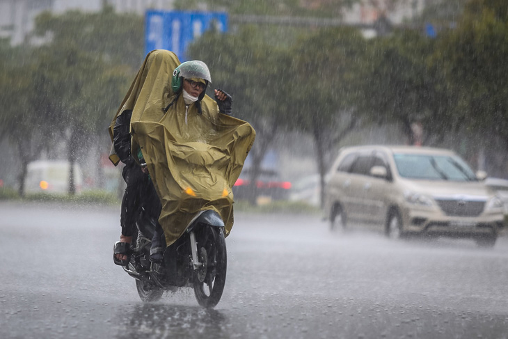 Hôm nay 10-5, thời tiết Nam Bộ nắng giảm, mưa tăng - Ảnh: PHƯƠNG QUYÊN