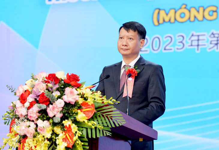 Ủy ban kiểm tra Tỉnh ủy Quảng Ninh thi hành kỷ luật cảnh cáo đối với ông Hồ Quang Huy - chủ tịch UBND thành phố Móng Cái - Ảnh: T.THẮNG