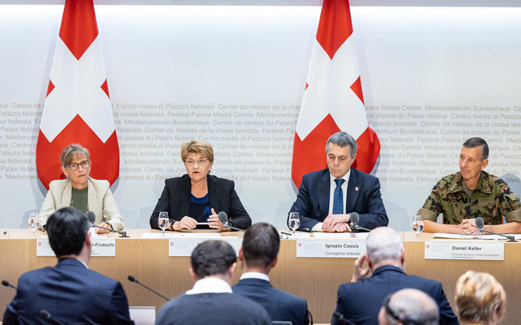 Thụy Sĩ muốn kéo cả Nga và Ukraine vào tiến trình hòa bình