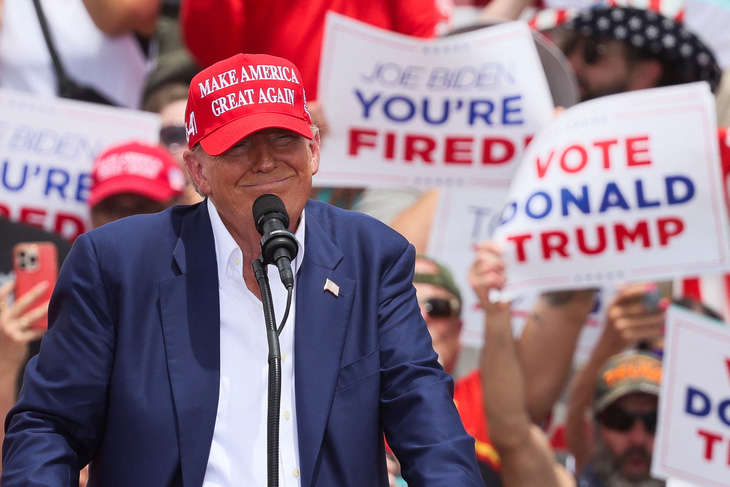 Ứng viên tổng thống Đảng Cộng hòa Donald Trump trong một sự kiện tranh cử tại Las Vegas, bang Nevada ngày 9-6 - Ảnh: REUTERS