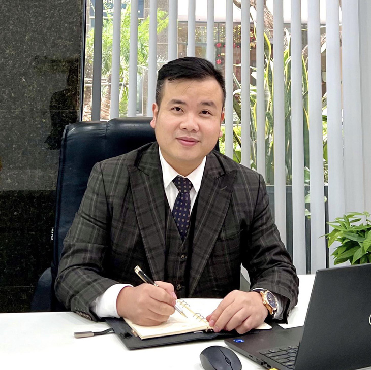 Anh Vũ Trường Định (34 tuổi) hiện làm việc trong lĩnh vực ngân hàng ở phường Mễ Trì, quận Nam Từ Liêm, TP Hà Nội - Ảnh: NVCC