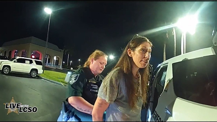 Người phụ nữ đã bị bắt giữ sau cuộc gọi điện kỳ lạ - Ảnh: Lee County Sheriff’s Office