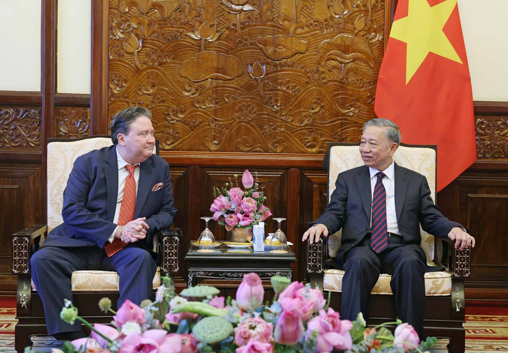 Chủ tịch nước Tô Lâm đề nghị hai bên phối hợp chuẩn bị kỷ niệm 30 năm thiết lập quan hệ ngoại giao vào năm tới - Ảnh: TTXVN
