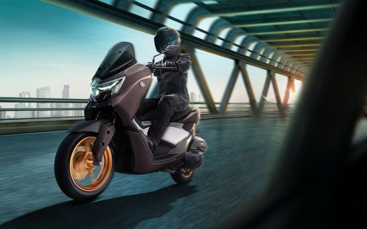 Yamaha Nmax Turbo ra mắt: "Đàn anh" của LEXi 155, công suất cũ nhưng bứt tốc như xe điện