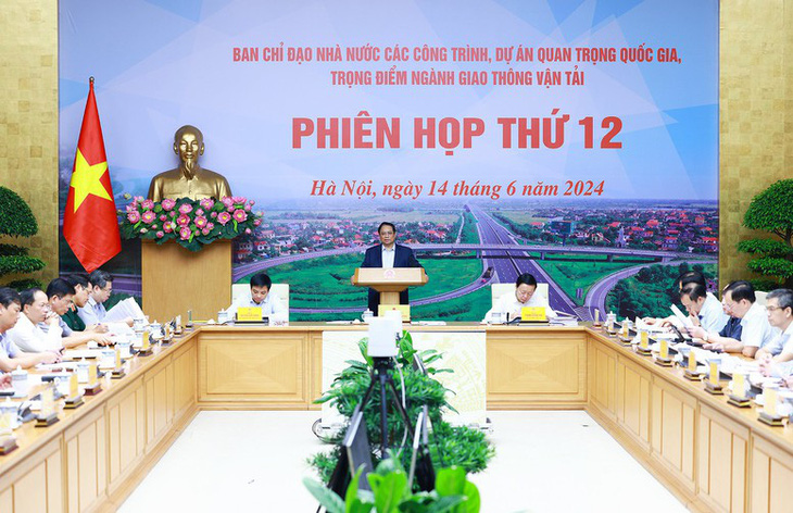 Thủ tướng chủ trì phiên họp thứ 12 của Ban Chỉ đạo nhà nước các công trình, dự án quan trọng quốc gia, trọng điểm ngành giao thông vận tải - Ảnh: VGP