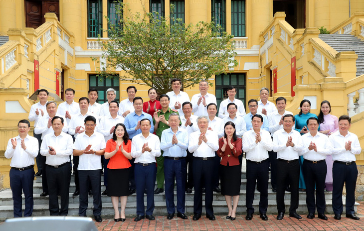 Chủ tịch nước Tô Lâm và các đại biểu - Ảnh: TTXVN