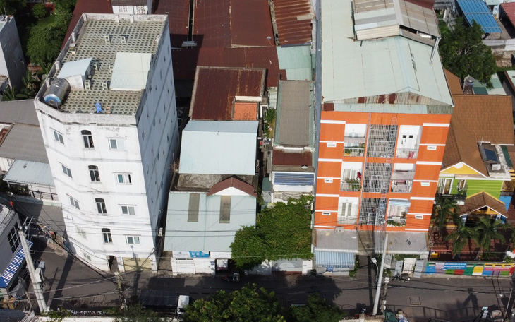 Cận cảnh nhà ở sai phép biến thành chung cư, nhà trọ tại phường An Khánh, Thủ Đức