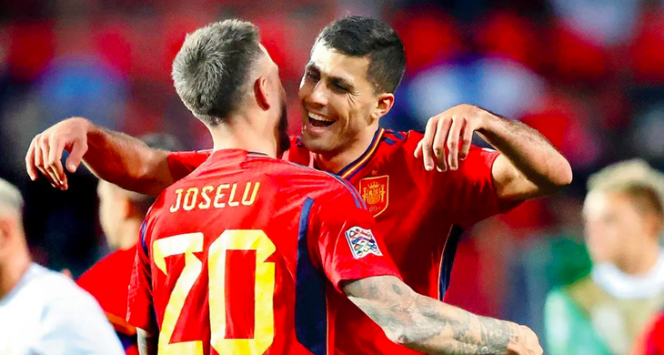 Tây Ban Nha được máy tính dự đoán sẽ giành chiến thắng trước Croatia - Ảnh: REUTERS