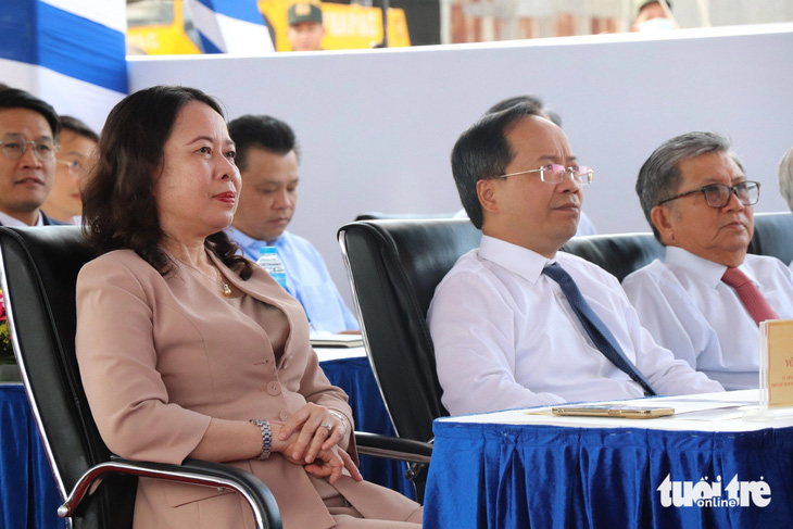 Phó chủ tịch nước Võ Thị Ánh Xuân đến dự khánh thành - Ảnh: CHÍ HẠNH