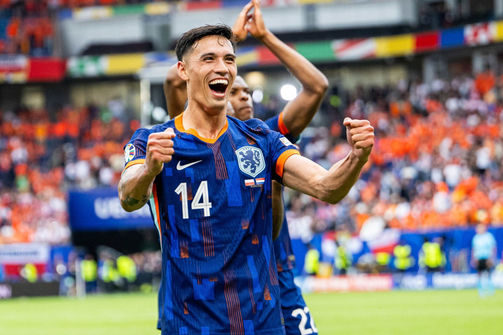 Niềm vui của Reijnders sau trận thắng của Hà Lan ở Euro 2024 - Ảnh: SEMPREMILAN