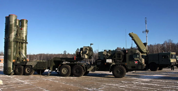 Hệ thống tên lửa S-400 của Nga. Ảnh: AFP