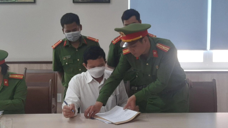Ông Trịnh Quang Trí - cựu giám đốc CDC Đắk Lắk - lúc bị bắt giam - Ảnh: V.T.