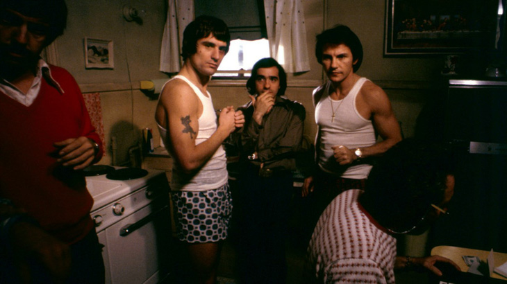 Robert De Niro, Martin Scorsese và Harvey Keitel trên phim trường Mean Streets - Ảnh: GETTY IMAGES