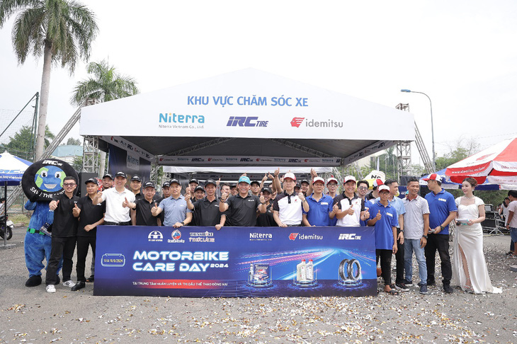 Đội ngũ kỹ thuật và chuyên gia các hãng Nhật tham gia Ngày hội Chăm sóc xe máy 2024 tại Biên Hòa 