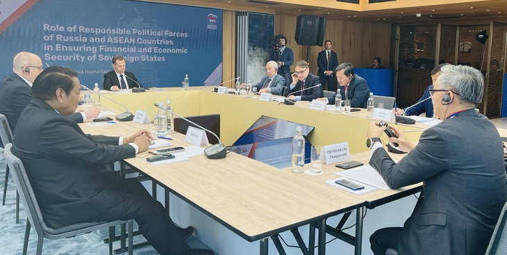 Hội nghị bàn tròn giữa các chính đảng của Nga và một số nước trong ASEAN - Ảnh: Ban Đối ngoại Trung ương cung cấp