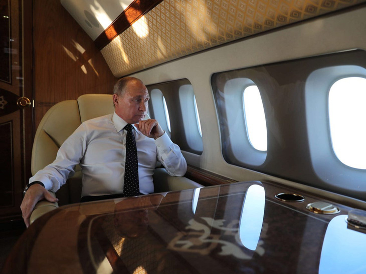 Ông Putin tuyệt đối tin tưởng dòng chuyên cơ Ilyushin Il-96 - Ảnh: SPUTNIK