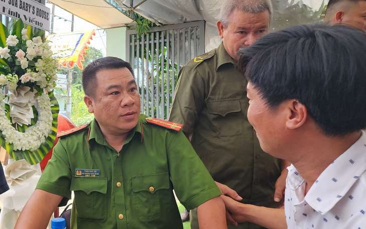 Công an kể khoảnh khắc lao vào khống chế nghi phạm truy sát cả nhà ở Quảng Ngãi