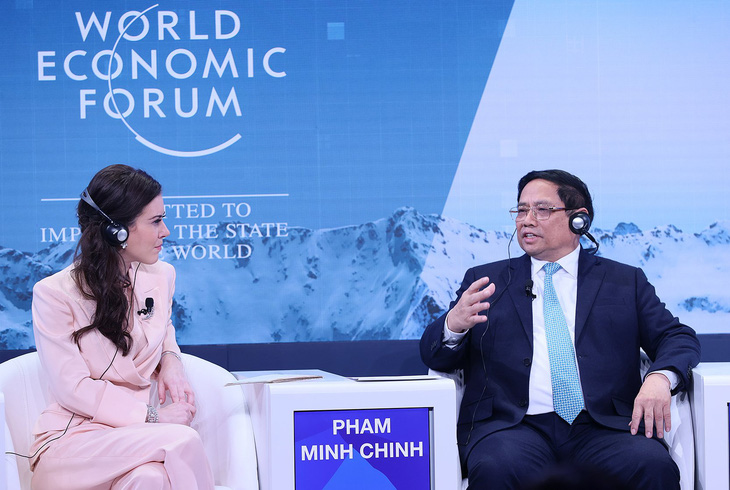 Thủ tướng Phạm Minh Chính tại một phiên thảo luận trong khuôn khổ WEF Davos tháng 1-2024 - Ảnh: VGP