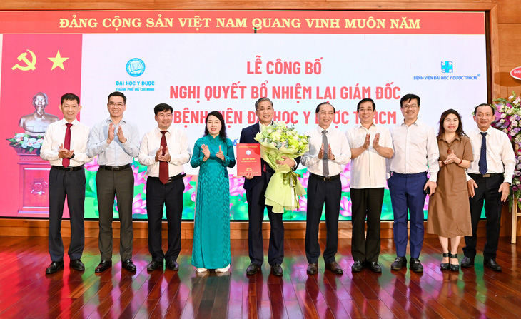 Lãnh đạo thanh tra chính phủ, Bộ y tế chúc mừng PGS.TS Nguyễn Hoàng Bắc