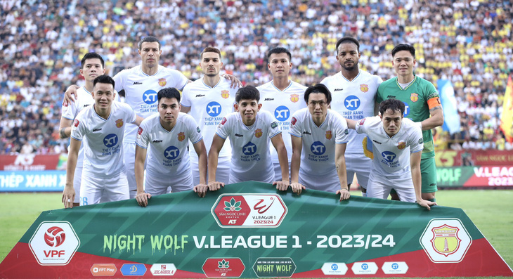 Đội hình CLB Nam Định ở mùa giải 2023 - 2024 nhiều khả năng sẽ đi vào lịch sử đội bóng - Ảnh: NĐFC