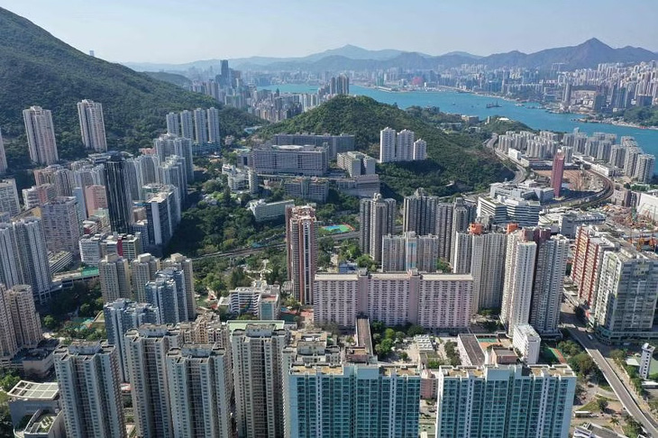 Giá thuê nhà ở Hong Kong cuối cùng đã phục hồi về mức trước đại dịch khi sinh viên và chuyên gia Trung Quốc đại lục đổ xô đến thành phố - Ảnh: APP