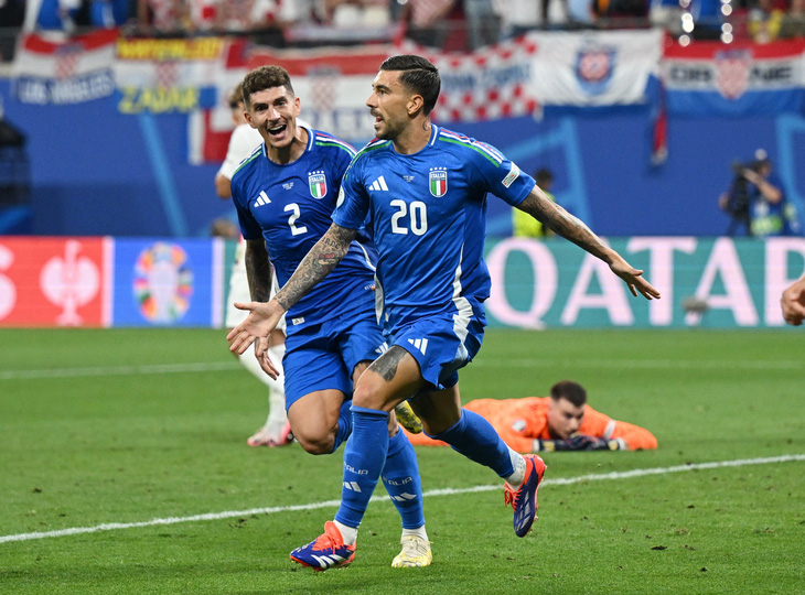 Tuyển Ý nối bước Tây Ban Nha vào vòng 16 đội Euro 2024 - Ảnh: REUTERS