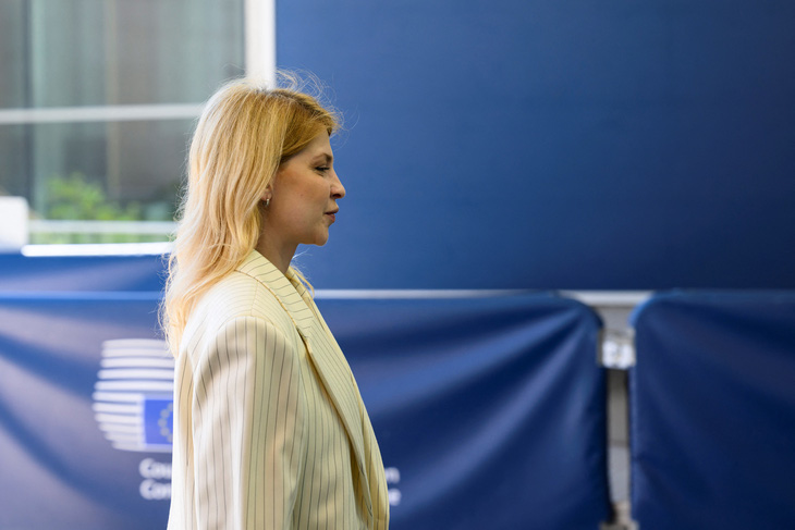Phó thủ tướng Ukraine phụ trách việc hội nhập châu Âu Olga Stefanishyna có mặt ở Luxembourg ngày 25-6 để dự hội nghị liên chính phủ giữa EU và Kiev - Ảnh: AFP